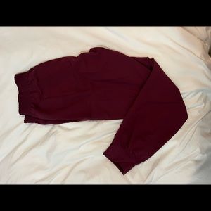 Medcouture wine jogger scrub bottoms